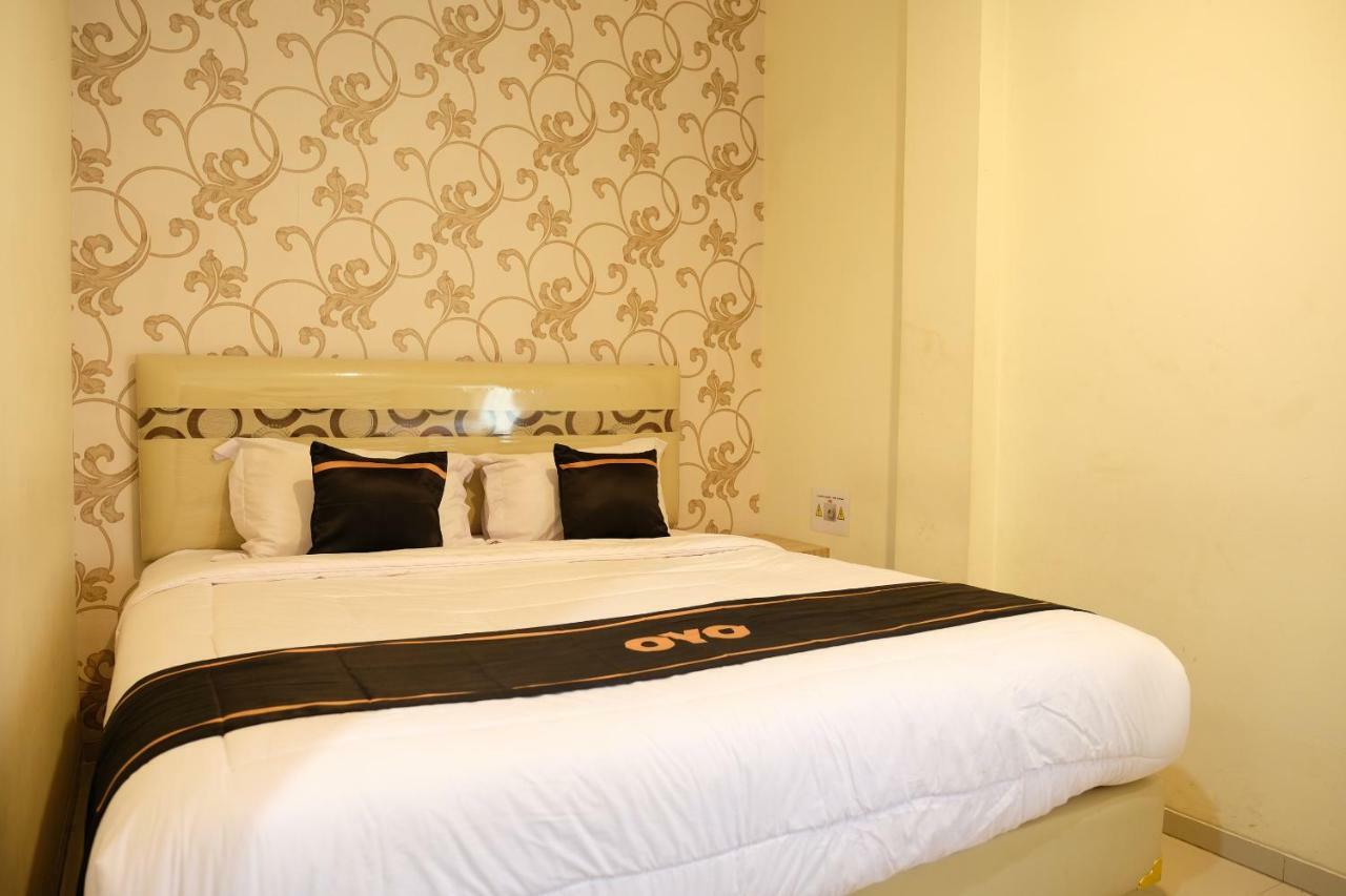Oyo 1616 Hotel Central City 2 Tanjung Pandan Exterior foto